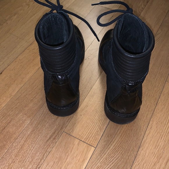 Sparrow Lace-Up Boot - Picture 5 of 7